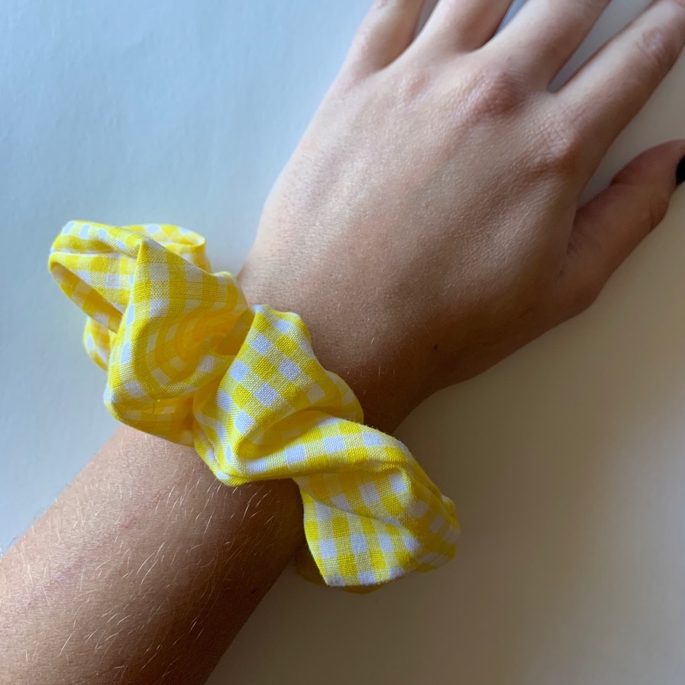 yellow gingham scrunchie